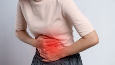 "Jangan abaikan rasa tidak nyaman di area perut. Kenali 5 tanda perut sering nyeri mulai dari gejala GERD, batu empedu, hingga tanda peradangan usus buntu."