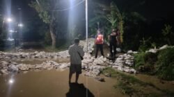 Banjir merendam 303 unit pemukiman warga di Kota Semarang pada Sabtu (14/3). Kondisi terkini banjir mulai surut, BPBD bersama tim gabungan mulai melakukan pembersihan rumah warga.
