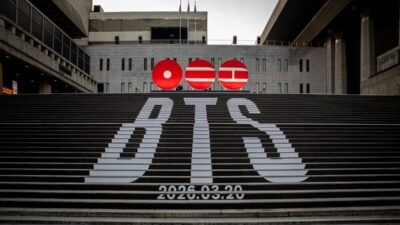 Grup idola global asal Korea Selatan, BTS, resmi merilis daftar 14 lagu untuk album studio kelima mereka yang bertajuk ARIRANG.