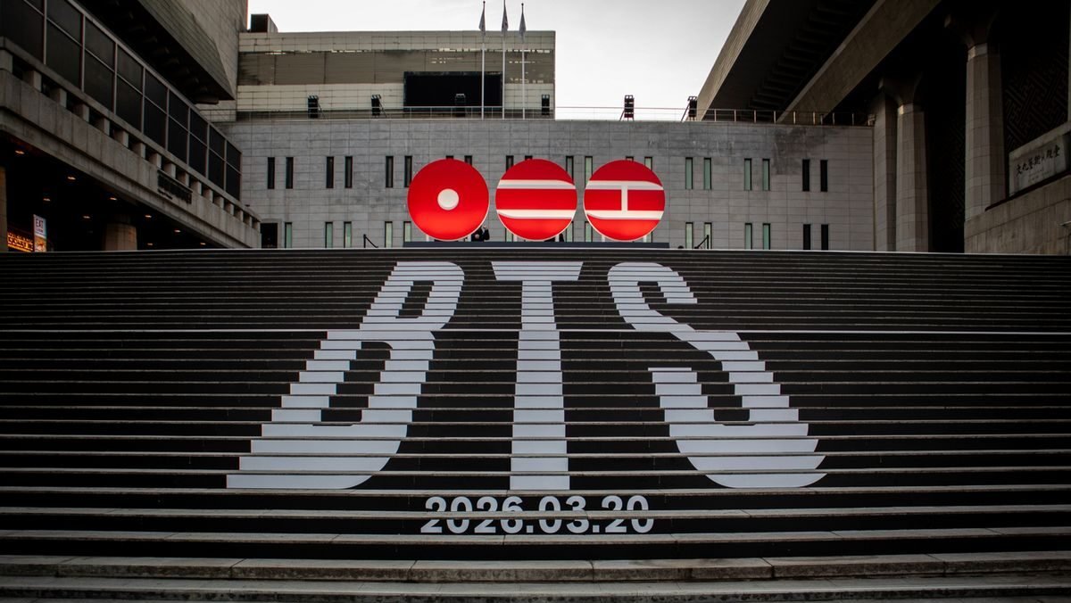 Grup idola global asal Korea Selatan, BTS, resmi merilis daftar 14 lagu untuk album studio kelima mereka yang bertajuk ARIRANG.