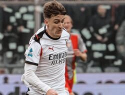 Hasil Liga Italia: AC Milan Benamkan Cremonese 2-0 Lewat Dua Gol Telat di Menit Akhir, Rossoneri Kokoh di Posisi Dua