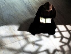 Menjemput Malam Seribu Bulan dengan Hati yang Ikhlas, Refleksi Pengajian Subuh Ramadhan dari Surah Al-Qadr dan Al-Ikhlas