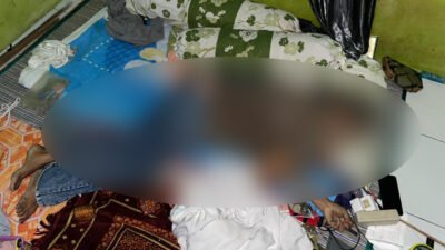 Jenazah seorang wanita yang diduga meninggal akibat cedera kecelakaan tunggal di Sekayam, Selasa (24/3/2026).