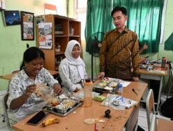 Outlook Utang Indonesia ke Negatif, Soroti Program Makan Bergizi dan Defisit 2026