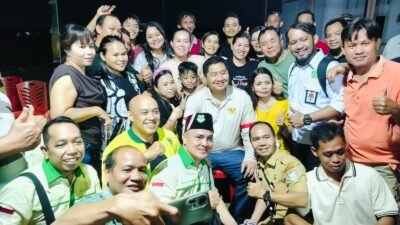 Menteri PKP Maruarar Sirait meninjau langsung hasil pengerjaan infrastruktur pengentasan permukiman kumuh di Desa Parit Baru.