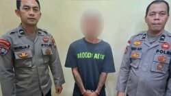 Personel Polsek Parindu mengamankan tersangka HG (25) atas dugaan penganiayaan berujung maut di Sanggau terhadap LS (48) di wilayah Kecamatan Parindu.