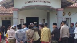 Seorang petani tewas di Mempawah akibat sesak napas saat memadamkan kebakaran lahan.