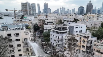 Ulama Quraish Shihab menjelaskan tanda-tanda kiamat yang sudah sering terjadi di sekitar kita serta tanda besar yang belum muncul menjelang hari akhir.