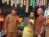 Tingkatkan Daya Tarik UMKM, Bank Kalbar Percantik Toko Buah Barokah di Kubu Raya