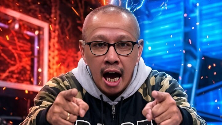 Ilustrasi AI - Profil dan rekam jejak Permadi Arya atau Abu Janda, sosok pembuat konten di media sosial yang ternyata merupakan alumni University of Wolverhampton Inggris. (Dok: Rosadi Jamani)