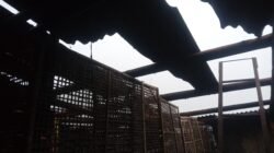 Angin kencang yang menerjang wilayah Kecamatan Cepogo, Kabupaten Boyolali, Provinsi Jawa Tengah sehingga mengakibatkan kerusakan pada rumah warga (26/3). (Dok. BPBD Kabupaten Boyolali)