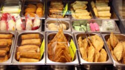 "Benarkah makan 3 gorengan saat buka puasa setara lari 5 KM? Simak penjelasan Menkes dan risiko 4 penyakit mematikan yang mengintai kesehatan Anda."