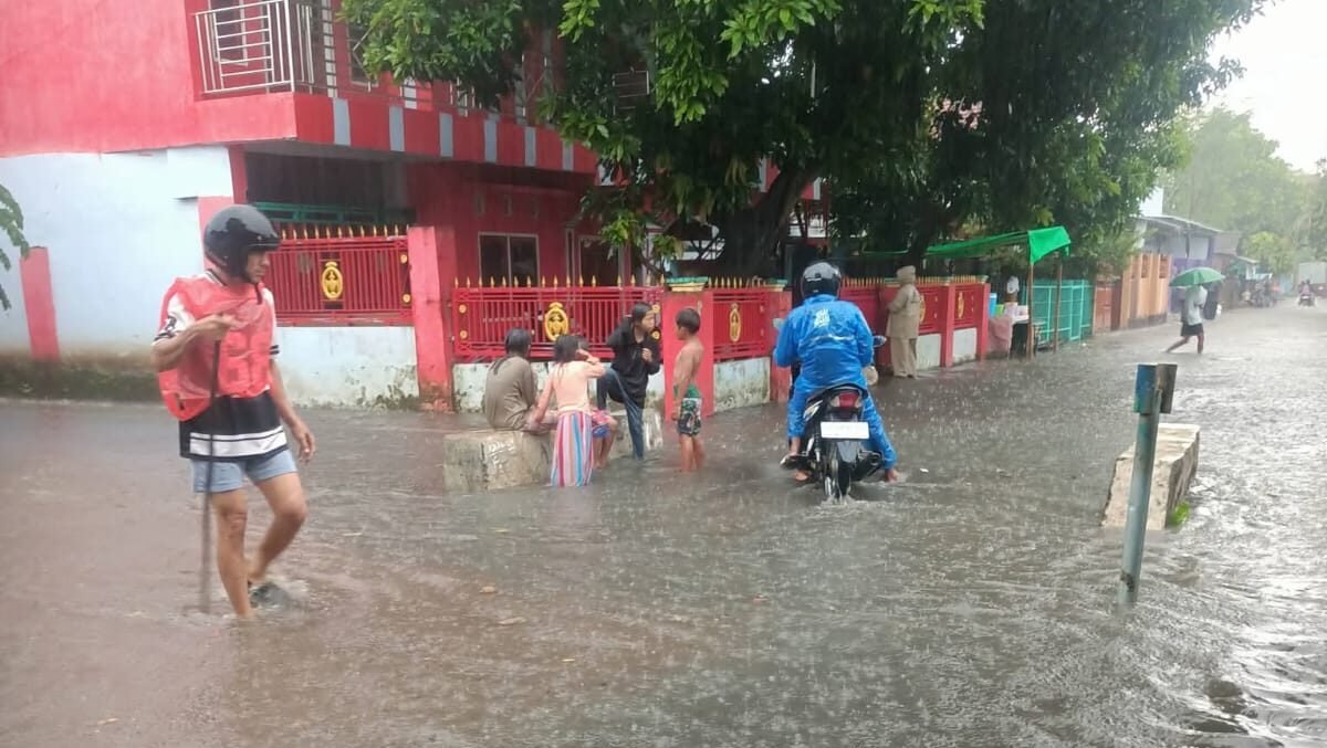 Kondisi banjir di wilayah Kabupaten Bima, Provinsi Nusa Tenggara Barat, pada Jumat (6/3). (Dok. BPBD Kab. Bima)