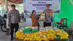 Pasar beras murah di Meliau yang digelar Polsek Meliau pada Jumat (13/3/2026) demi penuhi kebutuhan pangan terjangkau.
