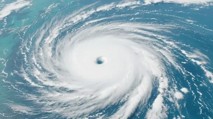 BMKG mendeteksi dua bibit siklon tropis 93S dan 95W yang berpotensi memicu hujan lebat dan cuaca ekstrem di berbagai wilayah Indonesia.