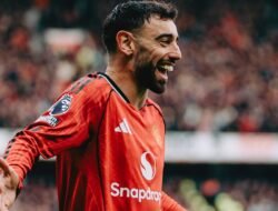 Patahkan Rekor Beckham, Bruno Fernandes Pertimbangkan Masa Depan di Manchester United
