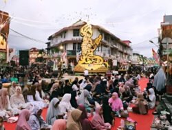 Ribuan Warga Hadiri Buka Puasa Akbar Singkawang