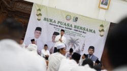 Wali Kota Pontianak Edi Kamtono memberikan sambutan dalam acara buka puasa bersama KAHMI dan HMI Kalbar di Aula Rumah Dinas. (Dok. HO/Faktakalbar.id)