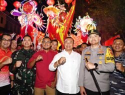 Bupati Alexander Wilyo Hadiri Puncak Cap Go Meh 2026 di Klenteng Tua Pek Kong