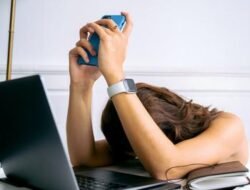 Merasa Overload? Lakukan 5 Hal Ini untuk Memulihkan Fisik dan Psikis Anda