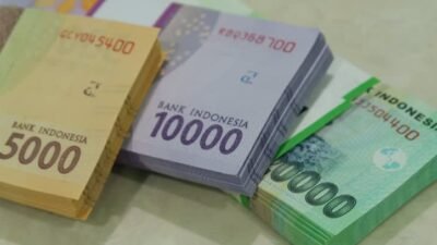 "Tidak dapat THR tahun ini? Jangan sedih! Simak tips mengelola keuangan dan mental agar tetap bisa merayakan Lebaran dengan tenang dan bahagia."