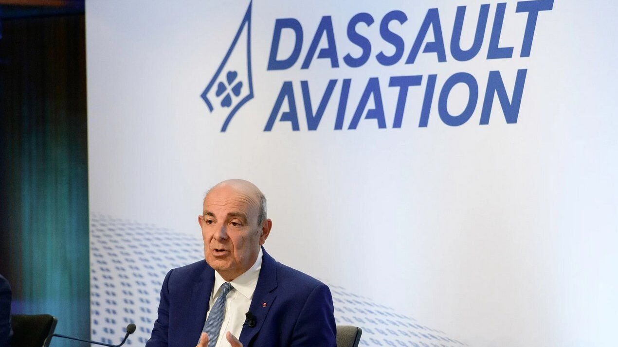 CEO Dassault Aviation Eric Trappier saat memberikan keterangan terkait capaian pesanan jet tempur Rafale dan kendala anggaran pengadaan domestik. (Dok. HO/Faktakalbar.id)