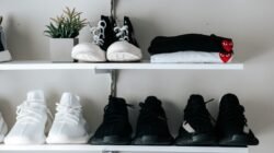 Cara Menyimpan Sepatu agar Tidak Bau