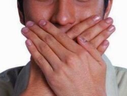 7 Situasi Terbaik Memilih Diam Guna Kendalikan Emosi