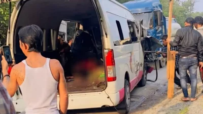 "Pasca kecelakaan maut di Ambawang, Dishub Kapuas Hulu soroti izin travel dan keselamatan penumpang. Simak imbauan bagi pemilik jasa angkutan dan sopir."