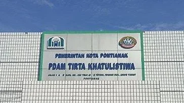 "Perumdam Tirta Khatulistiwa menggandeng platform e-commerce Tokopedia dengan memberikan insentif diskon tagihan air maksimal Rp10 ribu selama Februari 2026. "