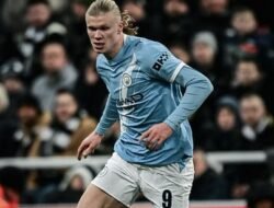 Sisi Lain Erling Haaland: Striker Man City Investasi ke Turnamen Catur Dunia