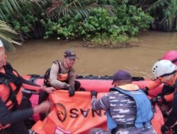 3 Hari Pencarian, TNI AL Temukan Korban Tenggelam di Perairan Ketapang