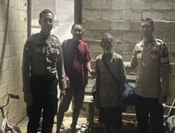 Linglung di Jalanan, Polisi Gerak Cepat Selamatkan Lansia Tersesat di Sekadau