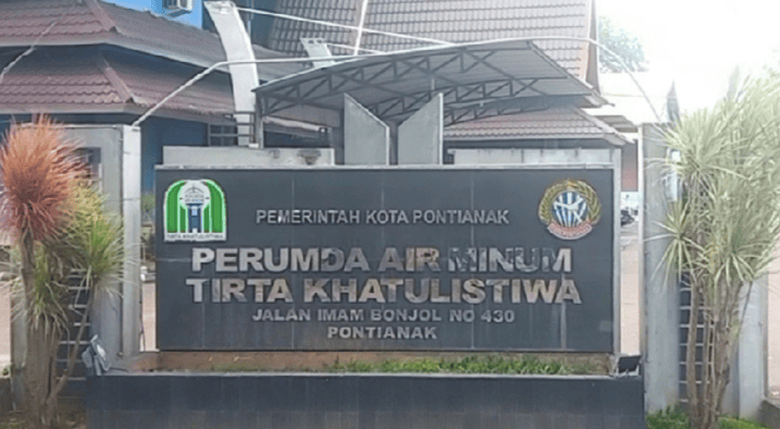 "Perumdam Tirta Khatulistiwa tengah melakukan uji coba IPA Nipah Kuning Dalam berkapasitas 300 liter/detik untuk wilayah Pontianak Barat, diiringi strategi insentif pembayaran tagihan."