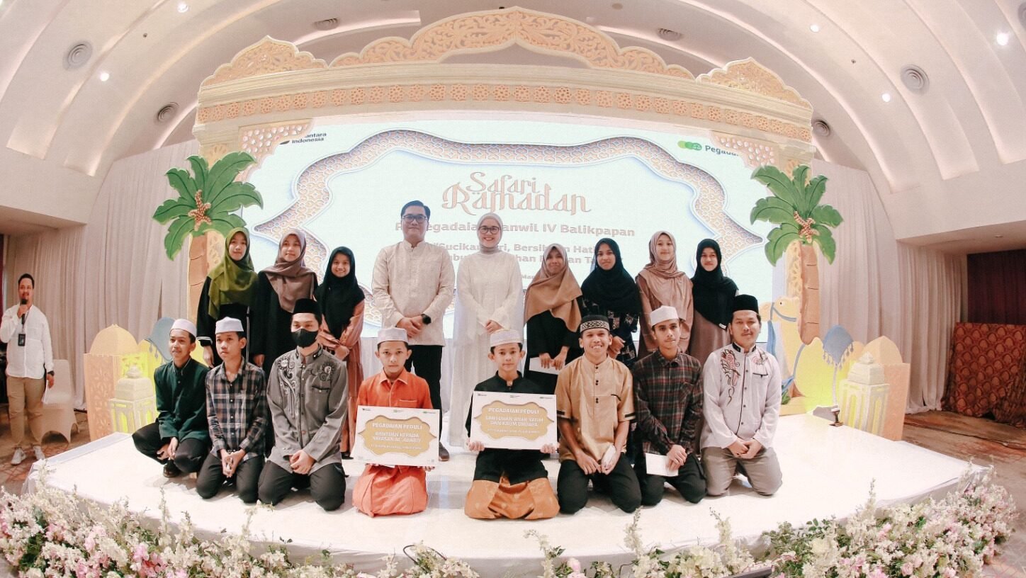 "T Pegadaian Kanwil IV Balikpapan menggelar Safari Ramadan 2026 di Pontianak. Agenda ini diisi dengan evaluasi kinerja dan penyerahan santunan panti asuhan."