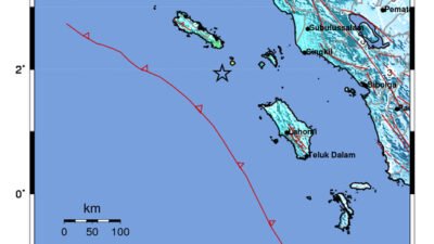 "Gempa M 6,4 mengguncang Aceh dan Sumut pada Selasa, 3 Maret 2026. Simak detail lokasi pusat gempa, dampak guncangan di Simeulue dan Nias, serta arahan dari BNPB."