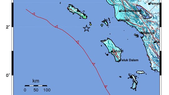 "Gempa M 6,4 mengguncang Aceh dan Sumut pada Selasa, 3 Maret 2026. Simak detail lokasi pusat gempa, dampak guncangan di Simeulue dan Nias, serta arahan dari BNPB."