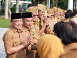 Tepis Isu PHK, Gubernur Kalbar Ria Norsan Jamin Kelangsungan Nasib Pegawai PPPK