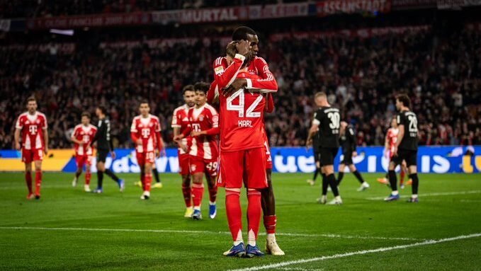 Bayern Munich Menang 4-1 atas Gladbach