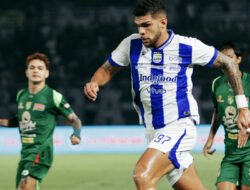 Hasil BRI Super League: Duel Sengit Persebaya Surabaya vs Persib Bandung Berakhir Imbang 2-2 di GBT