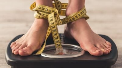 Ilustrasi - Perempuan menghadapi tantangan yang lebih rumit dalam menurunkan berat badan karena pengaruh transisi biologis, kondisi hormonal, dan tanggung jawab sosial. (Dok. Ist)