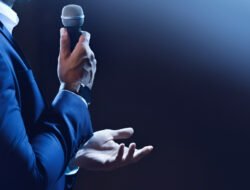 Cek 7 Tanda Orang Cerdas dari Gaya Bicaranya