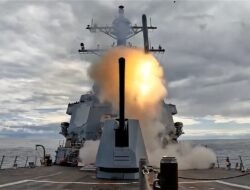 Balas Gugurnya Ali Khamenei, Iran Serang Kapal Perusak dan Pangkalan Militer AS