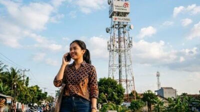 "ILUSTRASI - Warga Pontianak mengeluhkan jaringan Telkomsel yang lemot dan sering hilang sinyal selama dua pekan terakhir. Kondisi ini menghambat transaksi m-banking dan aktivitas digital."
