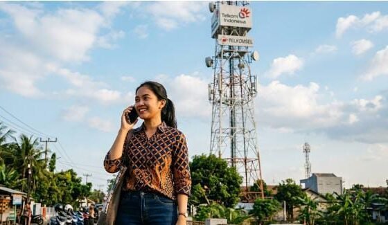 "ILUSTRASI - Warga Pontianak mengeluhkan jaringan Telkomsel yang lemot dan sering hilang sinyal selama dua pekan terakhir. Kondisi ini menghambat transaksi m-banking dan aktivitas digital."