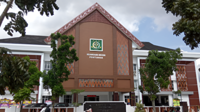 Ilustrasi - Tim gabungan menangkap tiga tahanan Kejaksaan Negeri Pontianak yang kabur. Aparat melacak rute pelarian tersangka mulai dari Kabupaten Sintang hingga Kampung Beting. (Dok: Laman Kejari Pontianak)