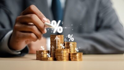 Ilustrasi - Seseorang memerlukan puluhan miliar rupiah serta kemampuan mengelola keuangan secara tepat untuk menembus kategori masyarakat kelas atas pada tahun 2026. (Dok. Ist)