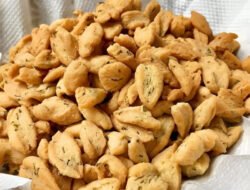 Resep Kue Bawang Gunting Viral: Renyah Tanpa Capek Menggiling