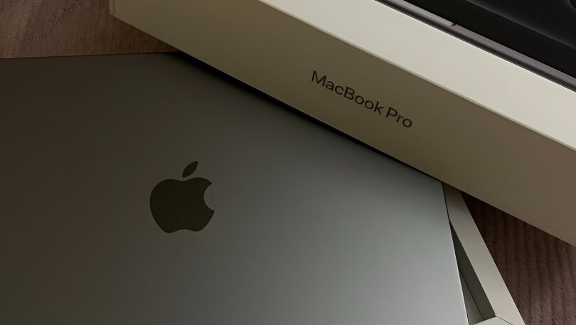 Ilustrasi - Apple resmi menghentikan penjualan lini Mac Pro untuk selamanya. Simak alasan perusahaan mematikan komputer legendaris ini di sini. (Dok. Ist)