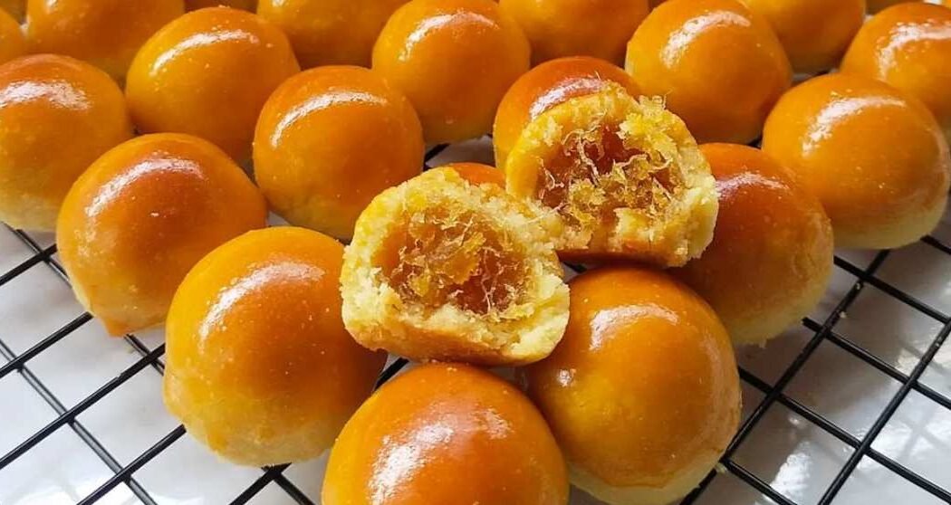 "Menkes Budi Sadikin ungkap fakta kalori nastar. Benarkah makan 3 biji nastar setara sepiring nasi? Simak penjelasannya agar berat badan tak naik usai Lebaran."